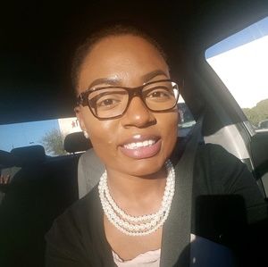 Meet your Posher, Jacqueline